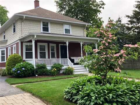 40 Vine Street, East Greenwich, RI 02818