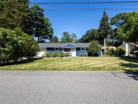 69 Haverhill Avenue, Warwick, RI 02886