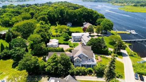 52 Avondale Road, Westerly, RI 02891