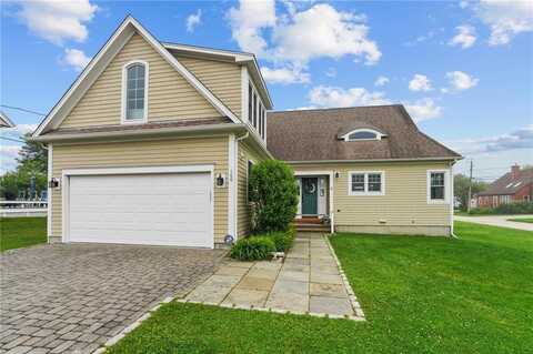 100 Chestnut Avenue, Narragansett, RI 02882