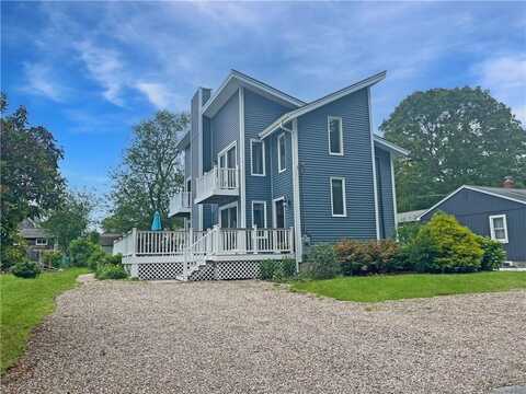 34 Beach Plum Road, Narragansett, RI 02882