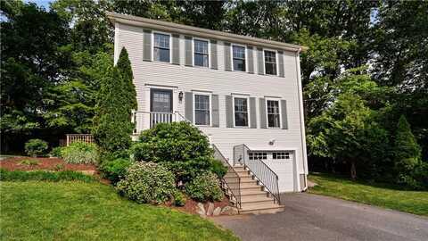 28 Narragansett Road, Cumberland, RI 02864