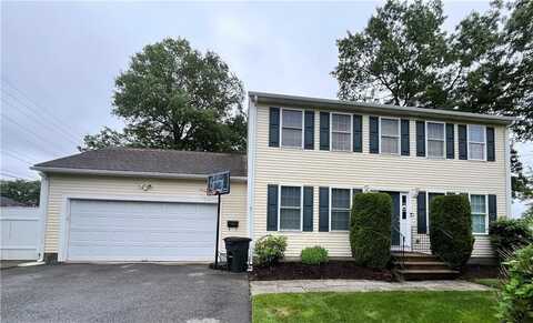 2 Hayes Street, Johnston, RI 02919