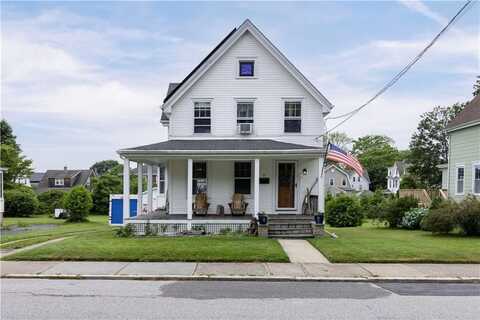 39 Chester Avenue, Westerly, RI 02891