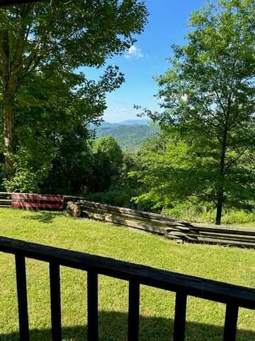 6466 Highlands Parkway, Mouth of Wilson, VA 24363
