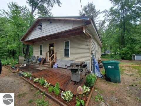 5525 Chippewa Trail, Prescott, MI 48756