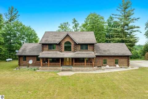 9644 Guenthardt Road, Manistee, MI 49660