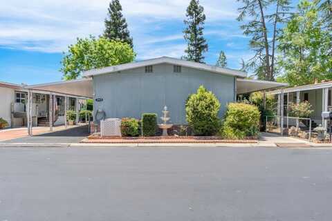 2706 Ashlan Avenue W, Fresno, CA 93705
