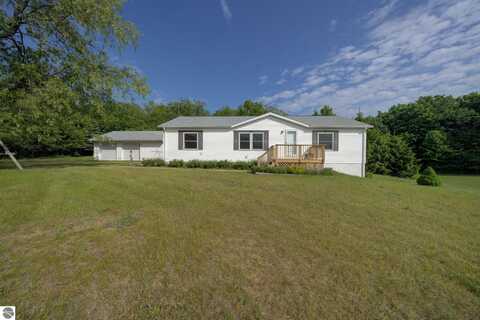 7060 Strawberry Lane, Elmira, MI 49730