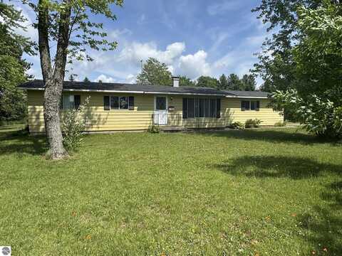 2351 S McGee Road, Lake City, MI 49651