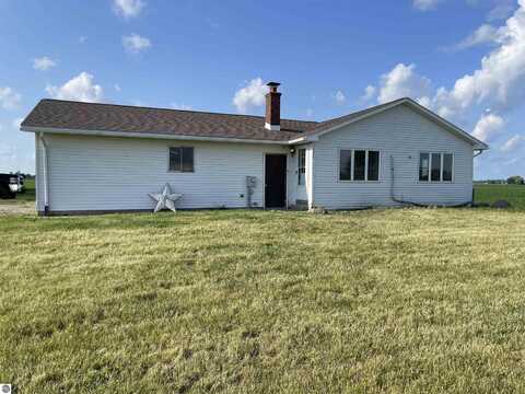 1820 W Townline, Auburn, MI 48611