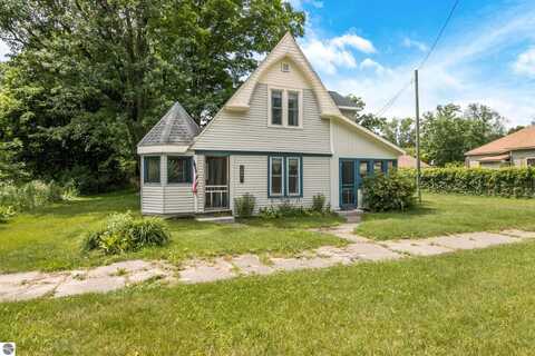 7692 3rd Street, Thompsonville, MI 49683