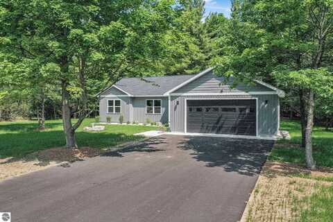 6483 Jeffrey Place, Grawn, MI 49637