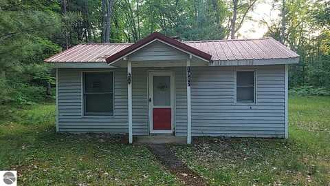 1947 NE Anita Road, Kalkaska, MI 49646