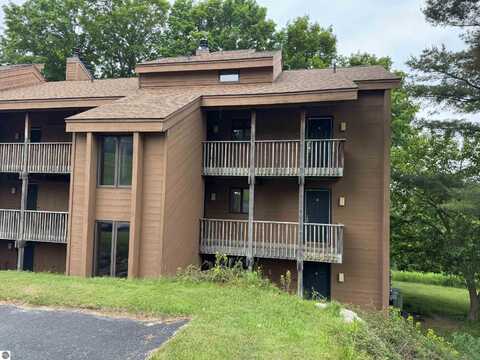 4673 Crossover Drive, Bellaire, MI 49615