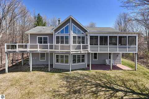 2455 E Meander Lane, Cedar, MI 49621