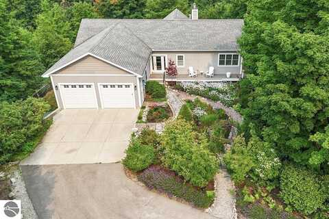 2455 E Meander Lane, Cedar, MI 49621
