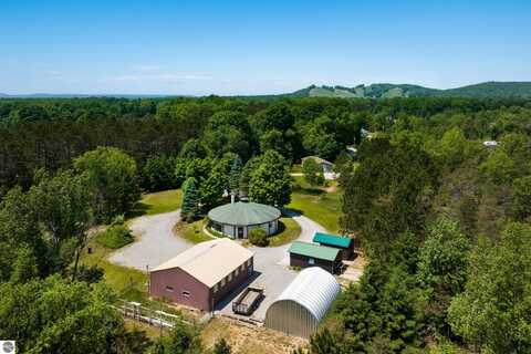 16300 Cadillac Highway, Thompsonville, MI 49683