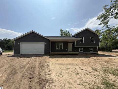 7325 Pineridge Trail, Lake Ann, MI 49650