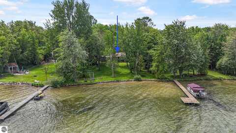 7786 N Shore Court, Grawn, MI 49637