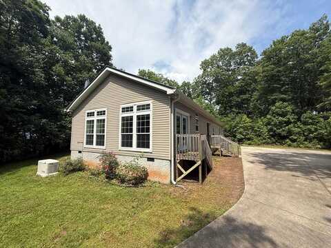 558 Terrace Ridge Dr, Franklin, NC 28734