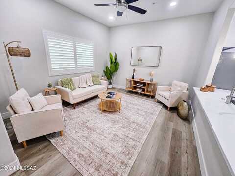 2030 E River Road, Tucson, AZ 85718