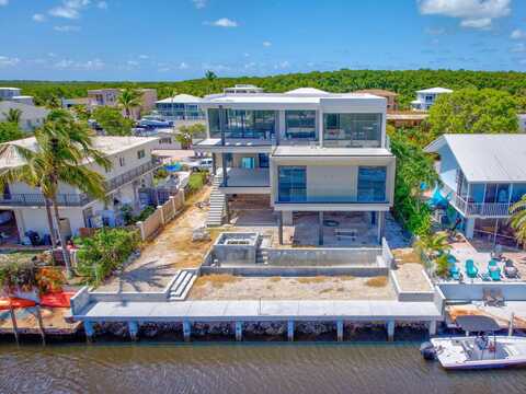 16 S Exuma Road, Key Largo, FL 33037