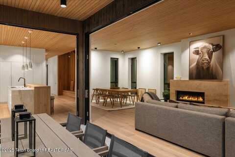 620 E SIMPSON Avenue, Jackson, WY 83001