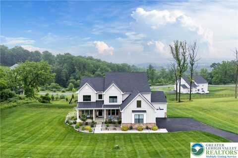 5635 Saucon Ridge Road, Shamokin, PA 18036