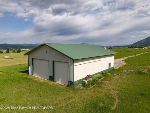 577 SHOOTING STAR DR, Bedford, WY 83112