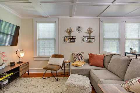 205 cactus Street, Tallahassee, FL 32304