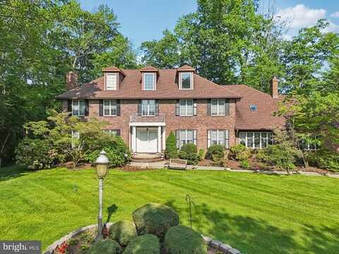 7 HIDDEN SPRINGS LANE, HIGHTSTOWN, NJ 08520