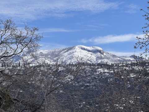 50200 Hogback Dr Drive, Badger, CA 93603