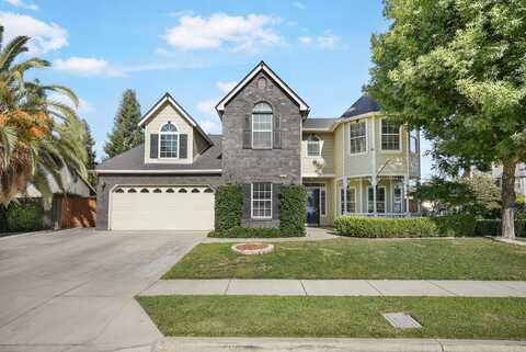 245 N Boise Street, Visalia, CA 93291