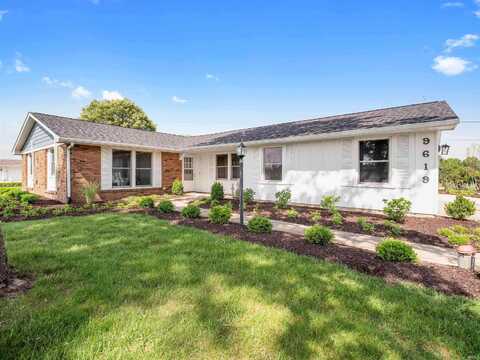 9619 Maysville Road, Fort Wayne, IN 46815