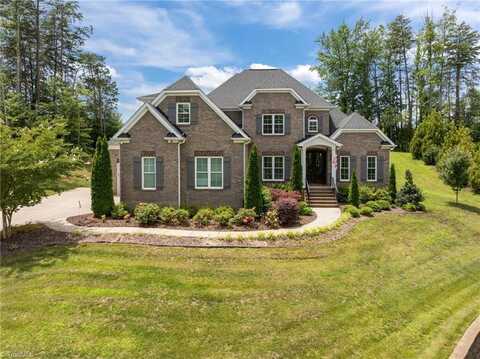 7823 Gatsby Place, Greensboro, NC 27455