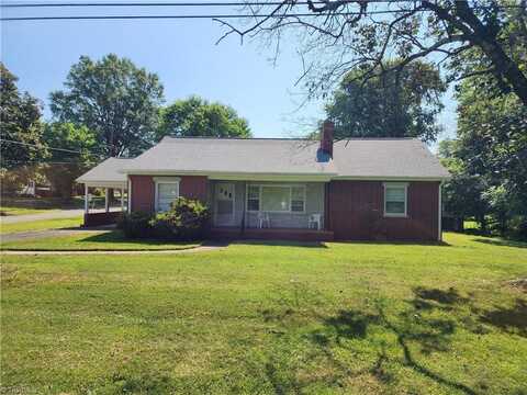 571 Lovers Lane, Mount Airy, NC 27030