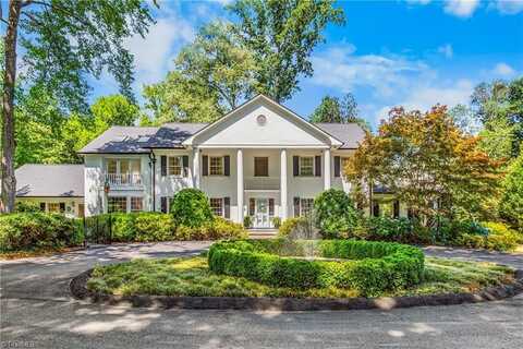 3500 Quarterstaff Place, Winston Salem, NC 27104