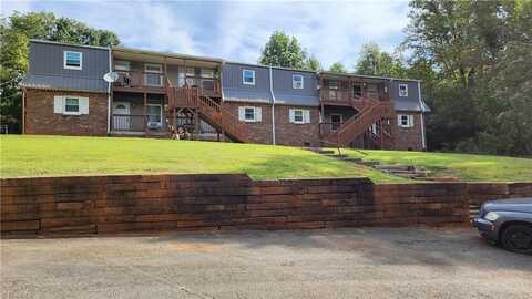 1471 Old US Highway 52 S, Pilot Mountain, NC 27041