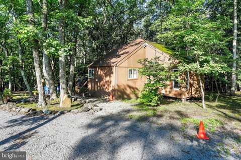 495 CAYUGA TRL, HEDGESVILLE, WV 25427