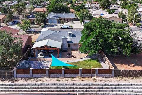 5512 DUERKSEN Road NW, Albuquerque, NM 87120