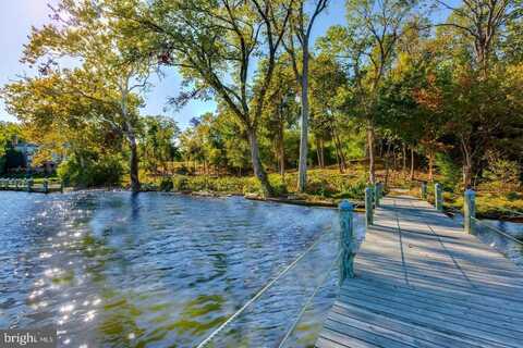 7993 E BOULEVARD DRIVE, ALEXANDRIA, VA 22308