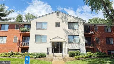 125 CLUBHOUSE DRIVE SW, LEESBURG, VA 20175