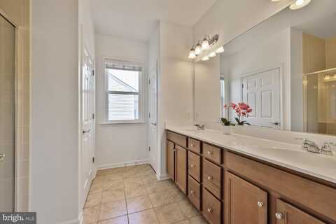 825 BUTTERFLY WEED DRIVE, GERMANTOWN, MD 20876