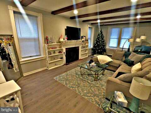 4133 PENN AVENUE, SINKING SPRING, PA 19608