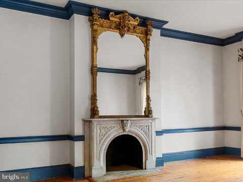 230 W BOSCAWEN STREET, WINCHESTER, VA 22601