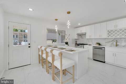 104 RANCOCAS ROAD, MOUNT HOLLY, NJ 08060