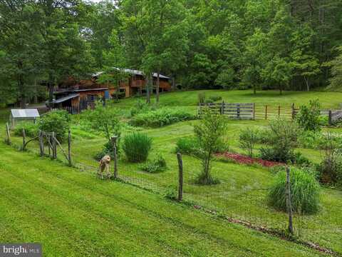 1367 ED ARNOLD ROAD, AUGUSTA, WV 26704