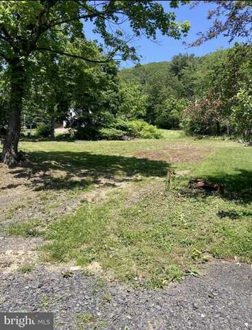 210 DANA STREET, POTTSVILLE, PA 17901