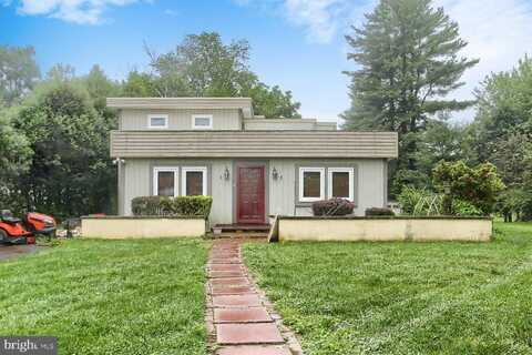 911 NIXON DRIVE, MECHANICSBURG, PA 17055